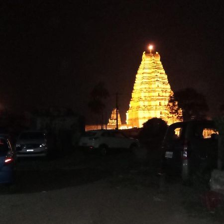 Ranjana Guesthouse Hampi Eksteriør bilde